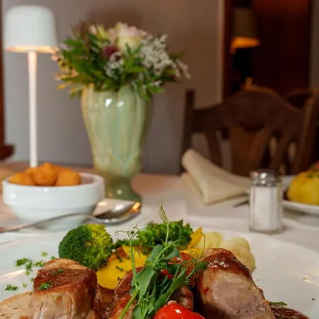 Heidehotel Waldhuette