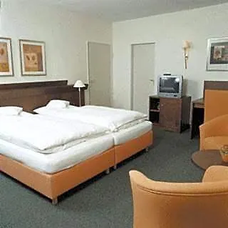 Heidehotel Waldhuette